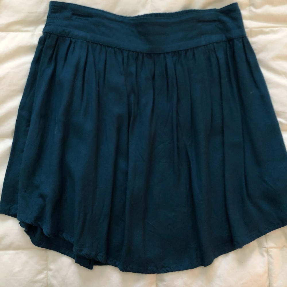 Urban Outfitters short flowy skirt